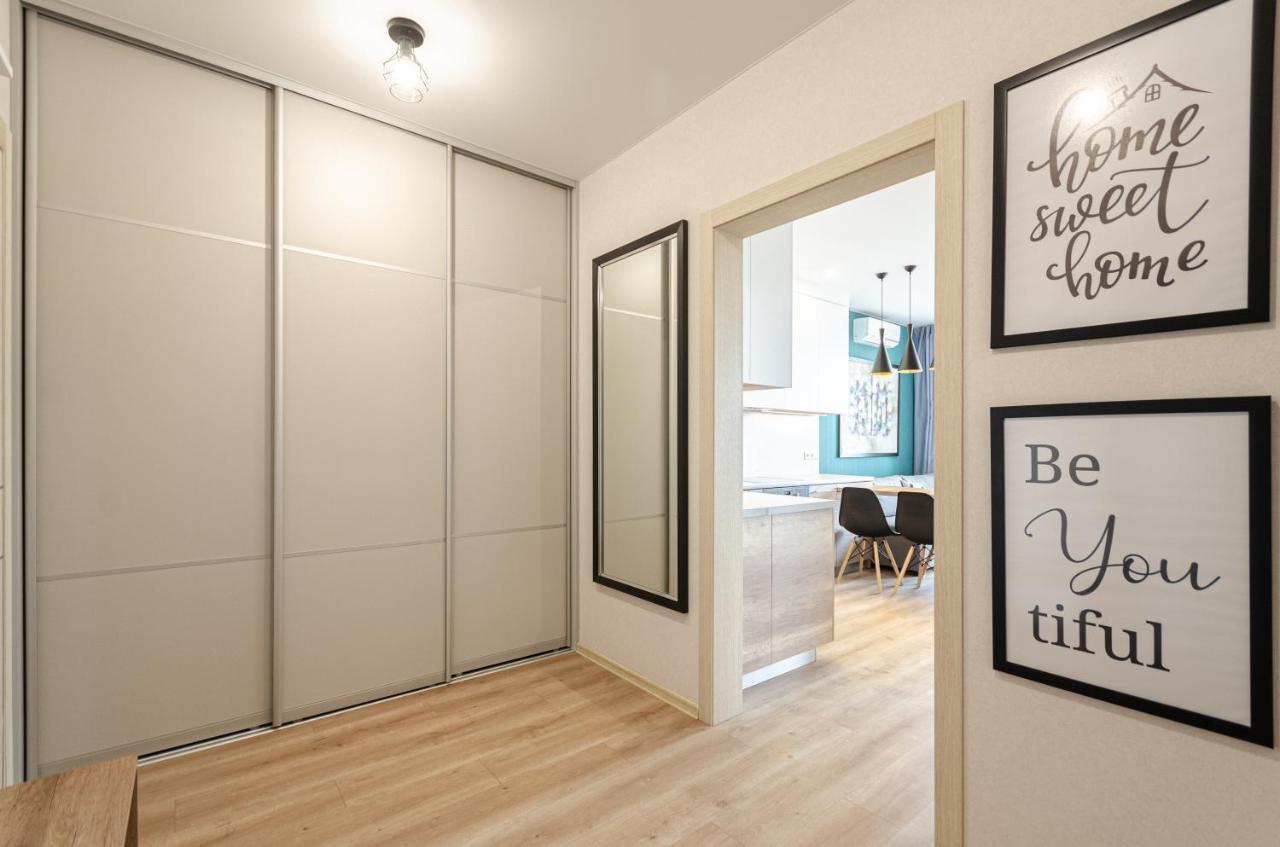Petrovdom 5-25 In Cozy Apartment In Residential Complex "Beresteiskyi" Kyiv Exterior foto